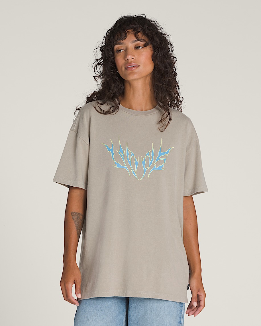 t-shirt med graffitimotiv