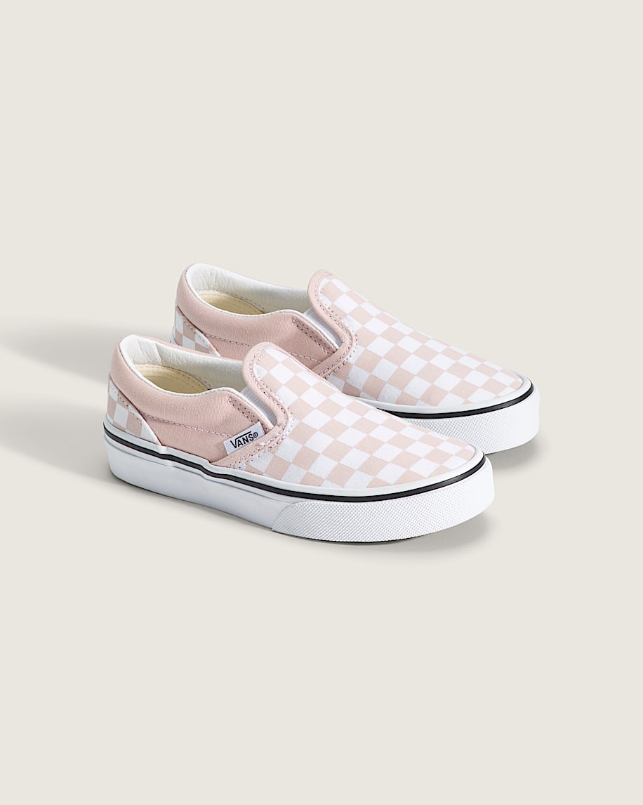 klassiska slip-on-skor för små barn i schackrutigt utförande