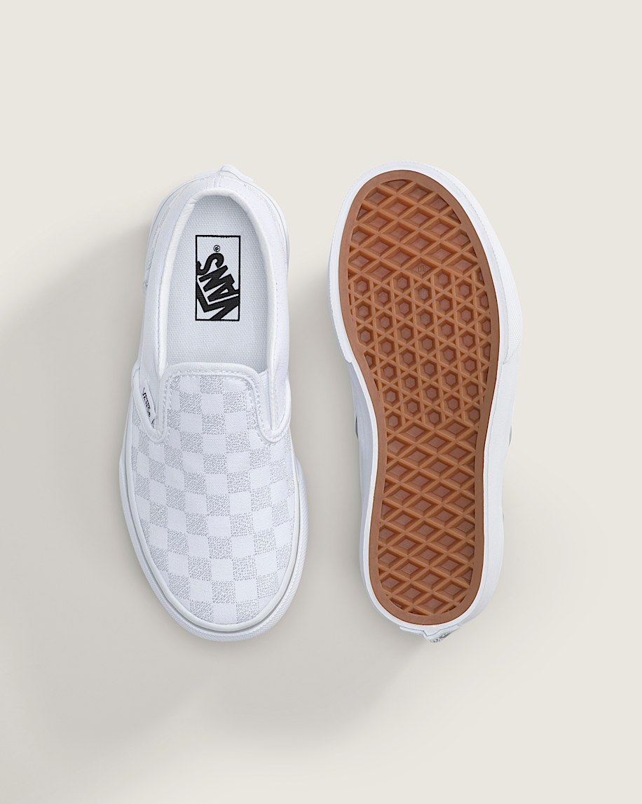 klassiska slip-on-skor för små barn i schackrutigt utförande