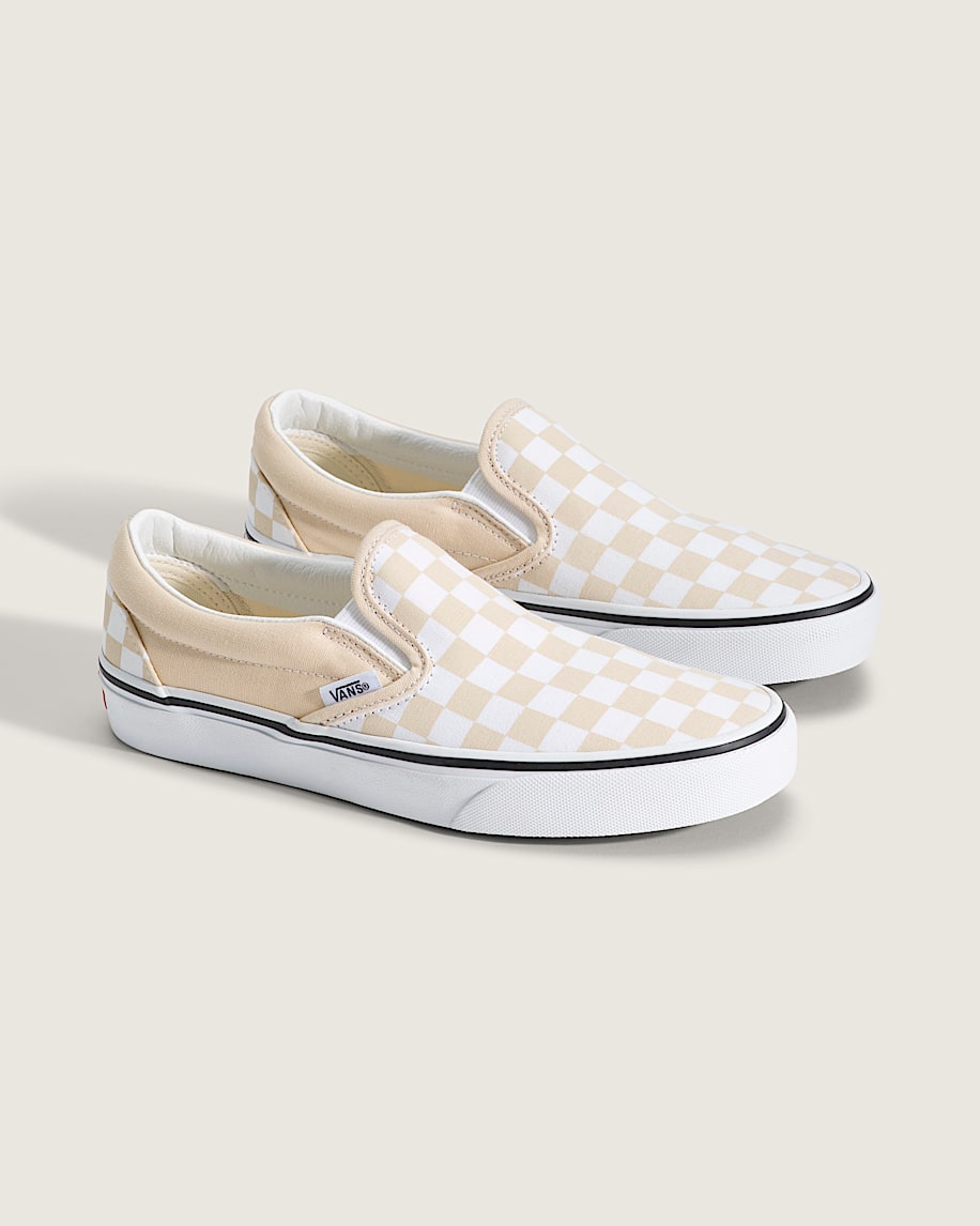 klassisk slip-on-sko med rutmönster