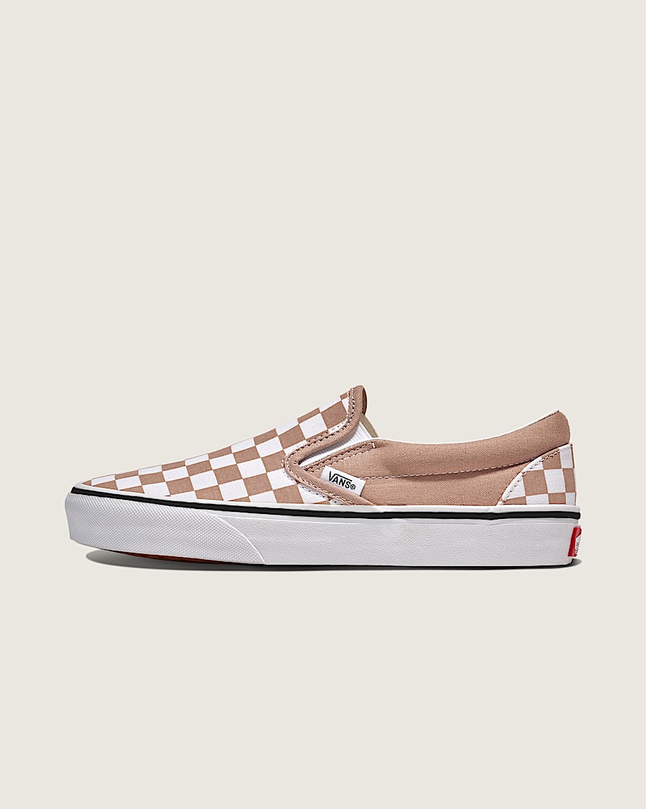 klassisk slip-on-sko med rutmönster