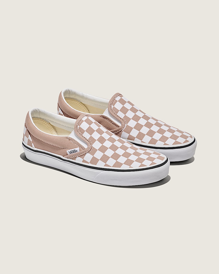 klassisk slip-on-sko med rutmönster