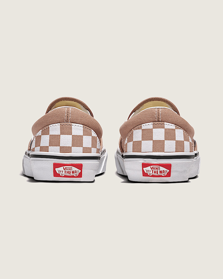 klassisk slip-on-sko med rutmönster