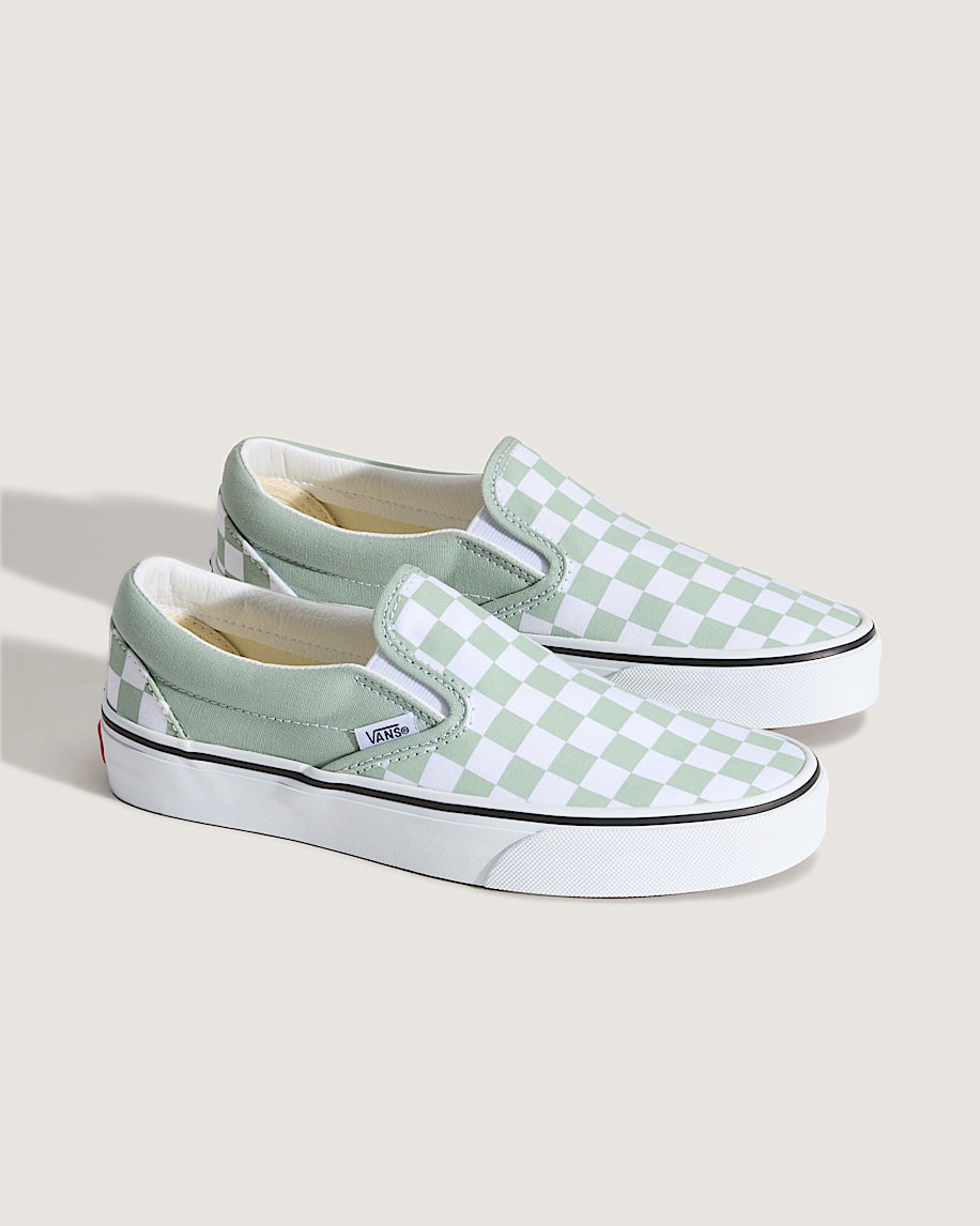 klassisk slip-on-sko med rutmönster