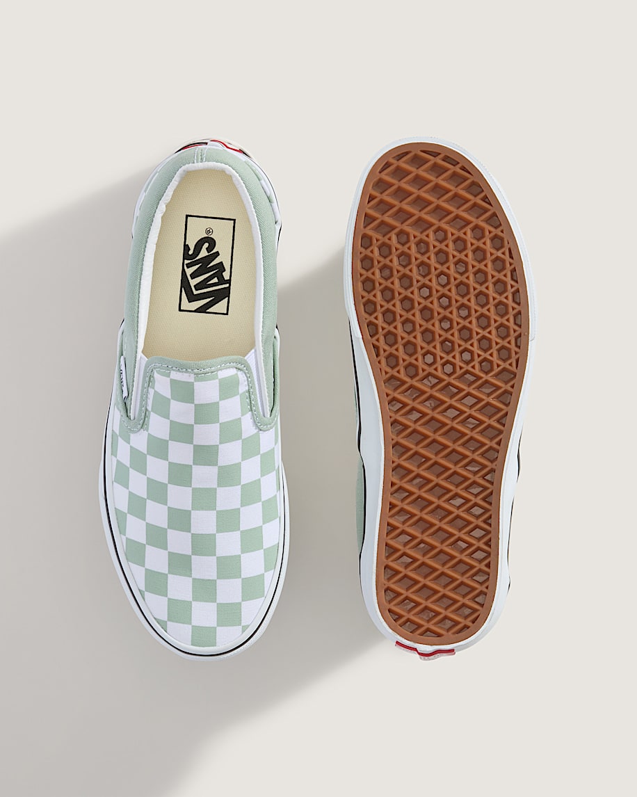 klassisk slip-on-sko med rutmönster