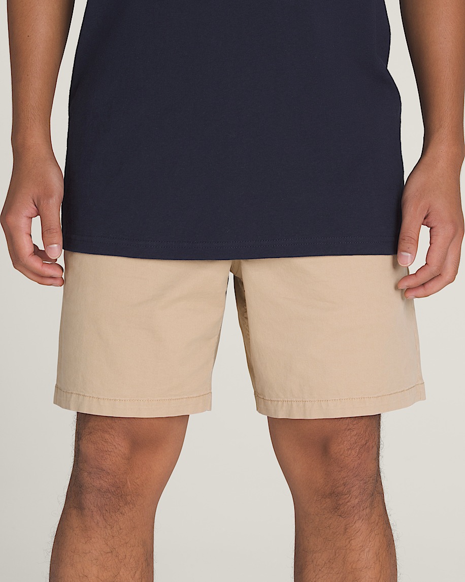 range relaxed 18 shorts