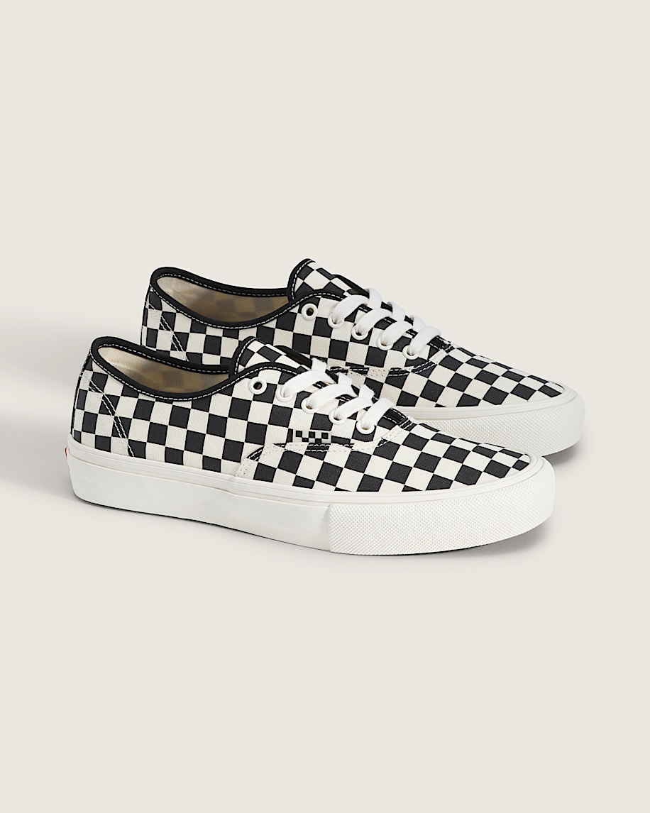 skate authentic schackbrädessko