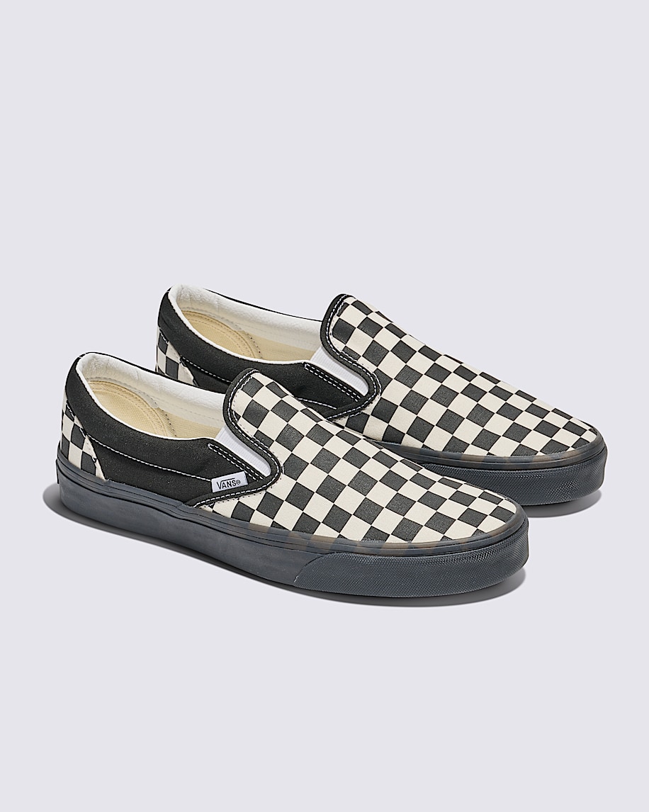 klassisk slip-on-sko med rutmönster