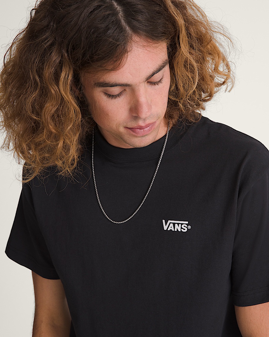 ny t-shirt med vänster bröst