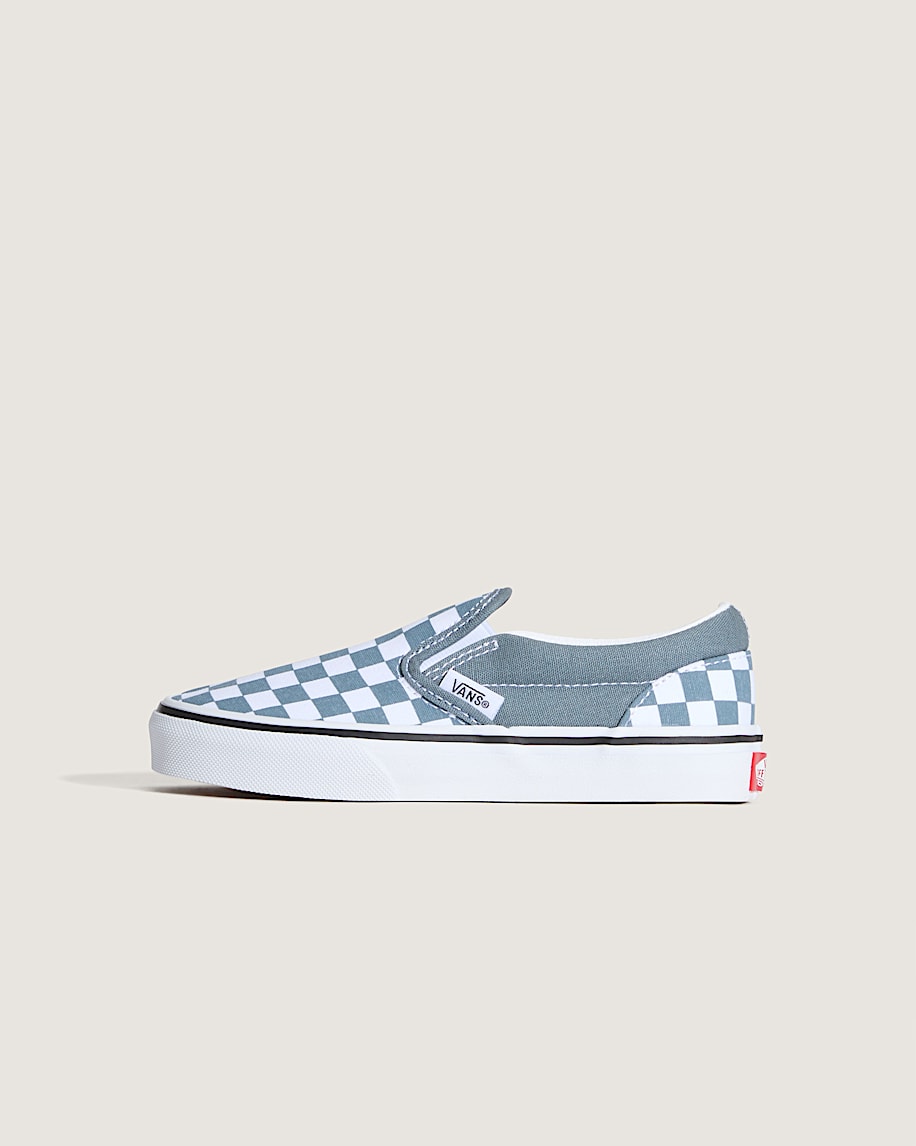 klassiska slip-on-skor för små barn i schackrutigt utförande