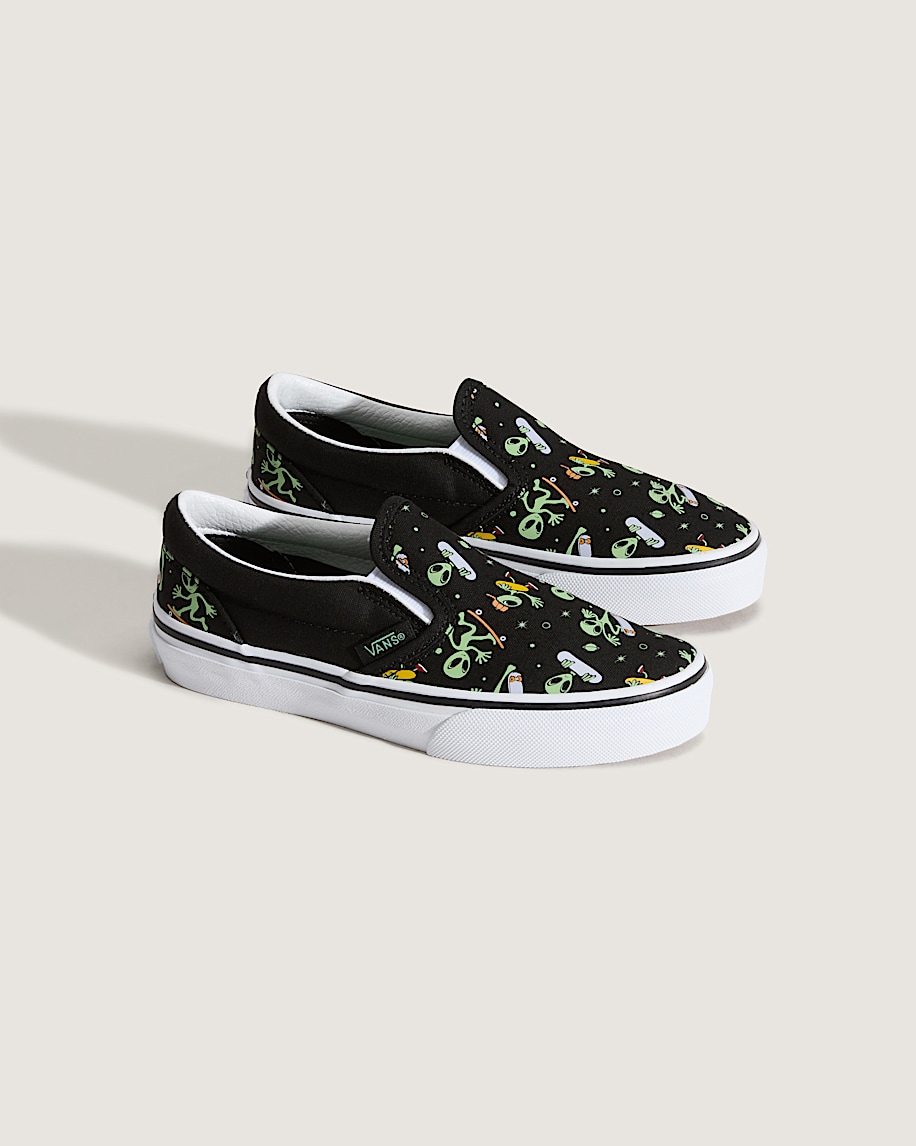 klassiska slip-on-skor för små barn