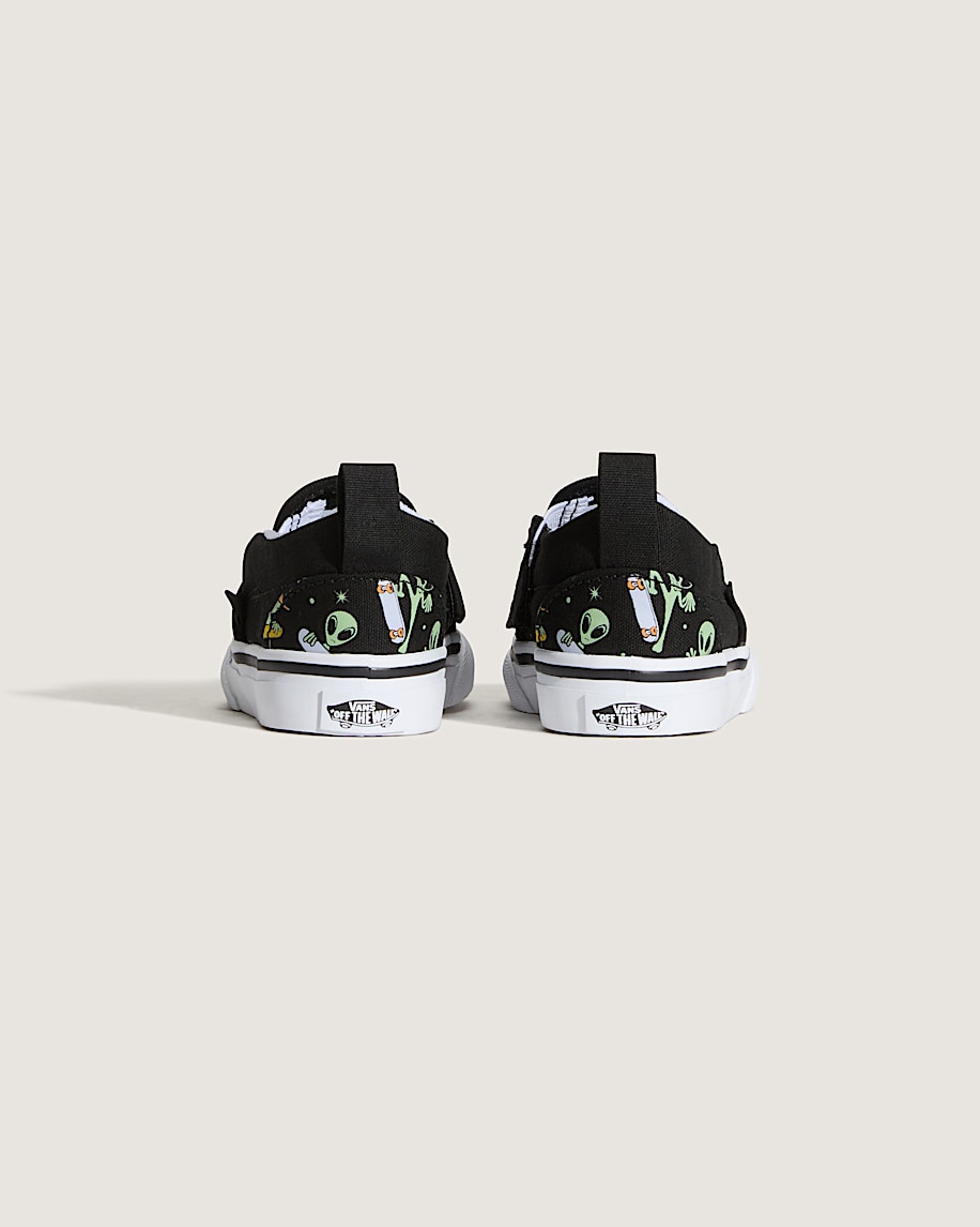 klassisk slip-on v-sko för småbarn