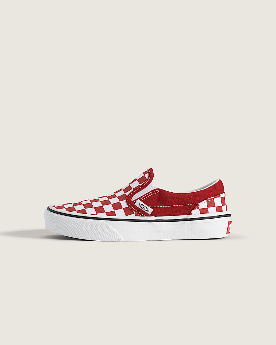 klassiska slip-on-skor för små barn i schackrutigt utförande
