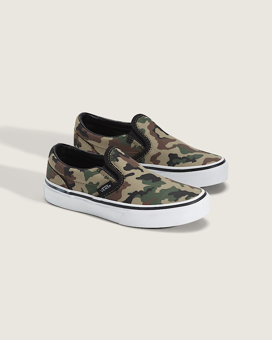 klassiska slip-on-skor för små barn