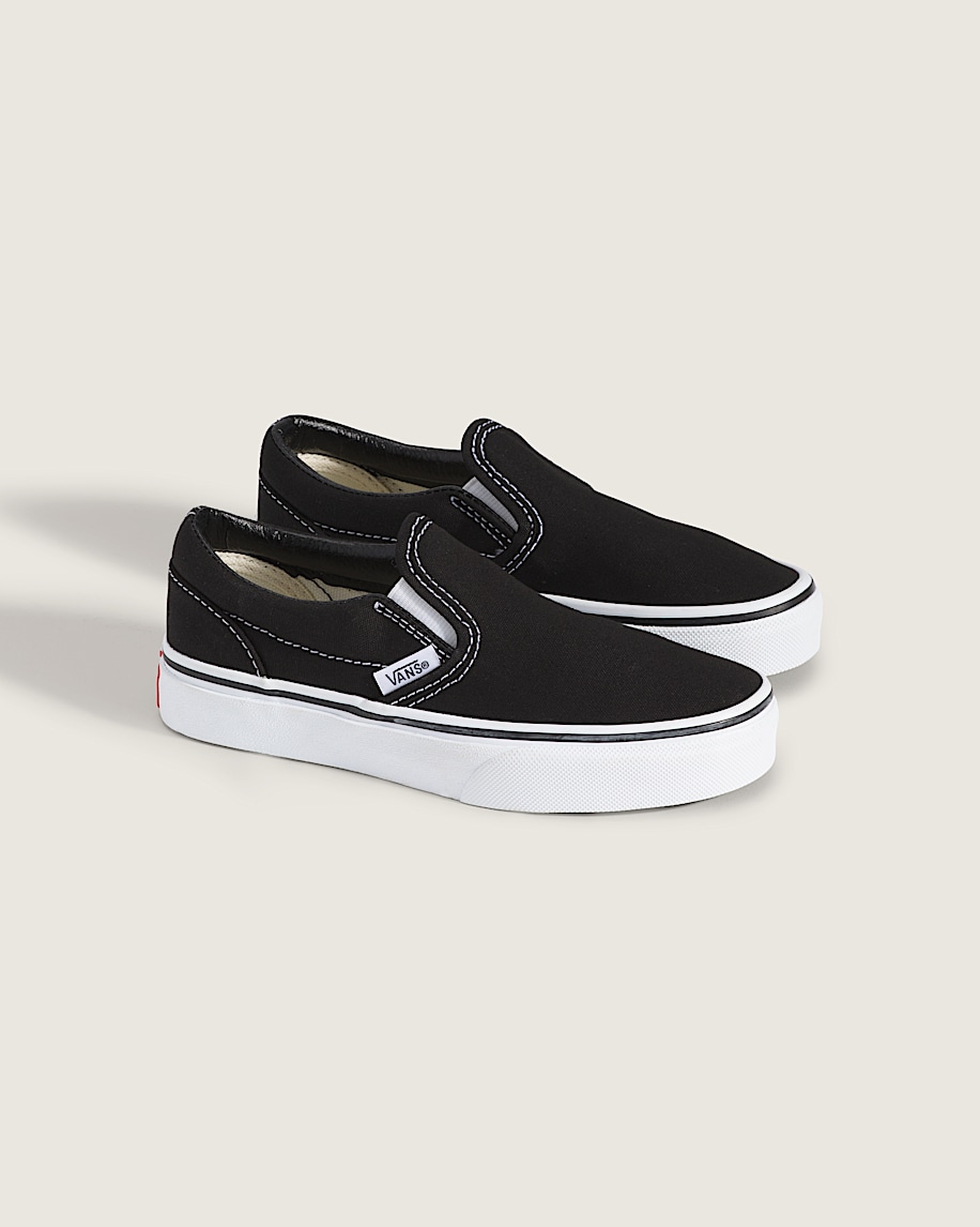 klassiska slip-on-skor för små barn