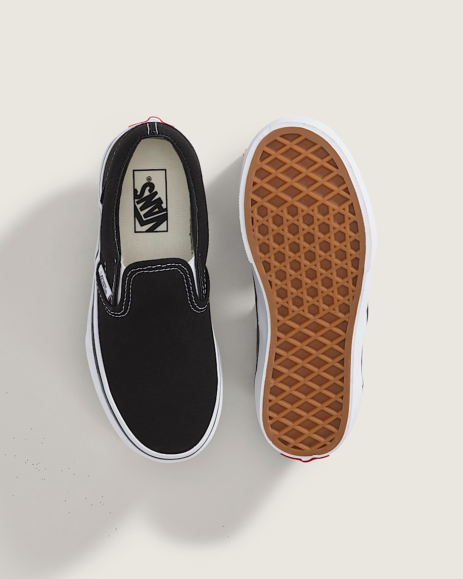 klassiska slip-on-skor för små barn