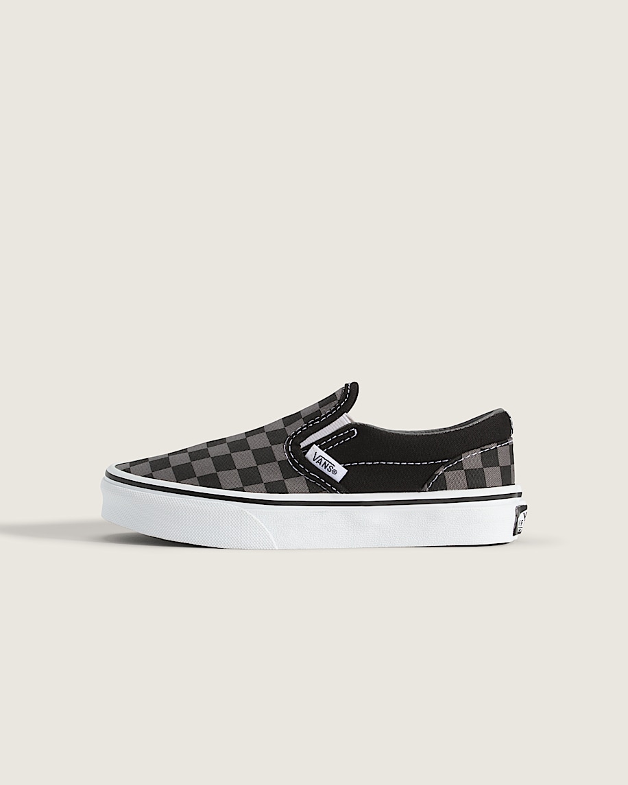 klassiska slip-on-skor för små barn i schackrutigt utförande