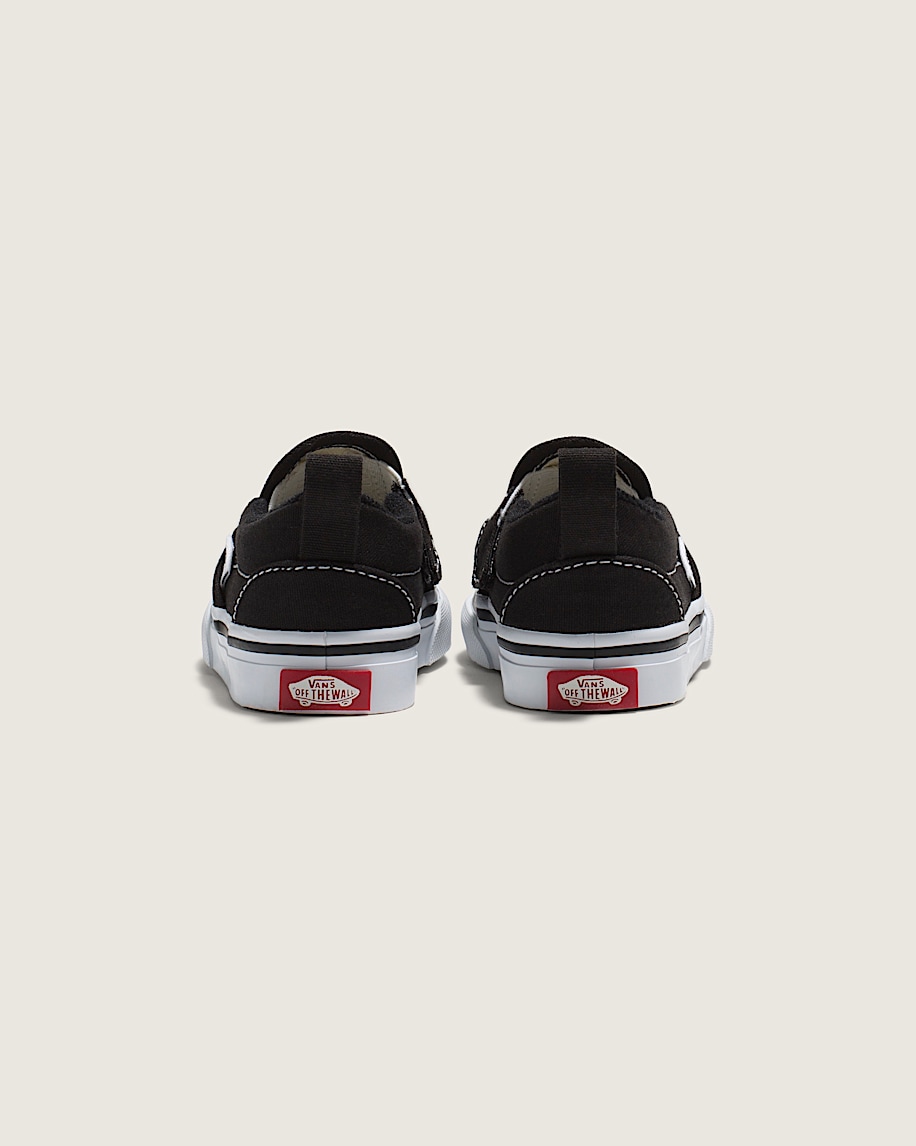 klassisk slip-on v-sko för småbarn