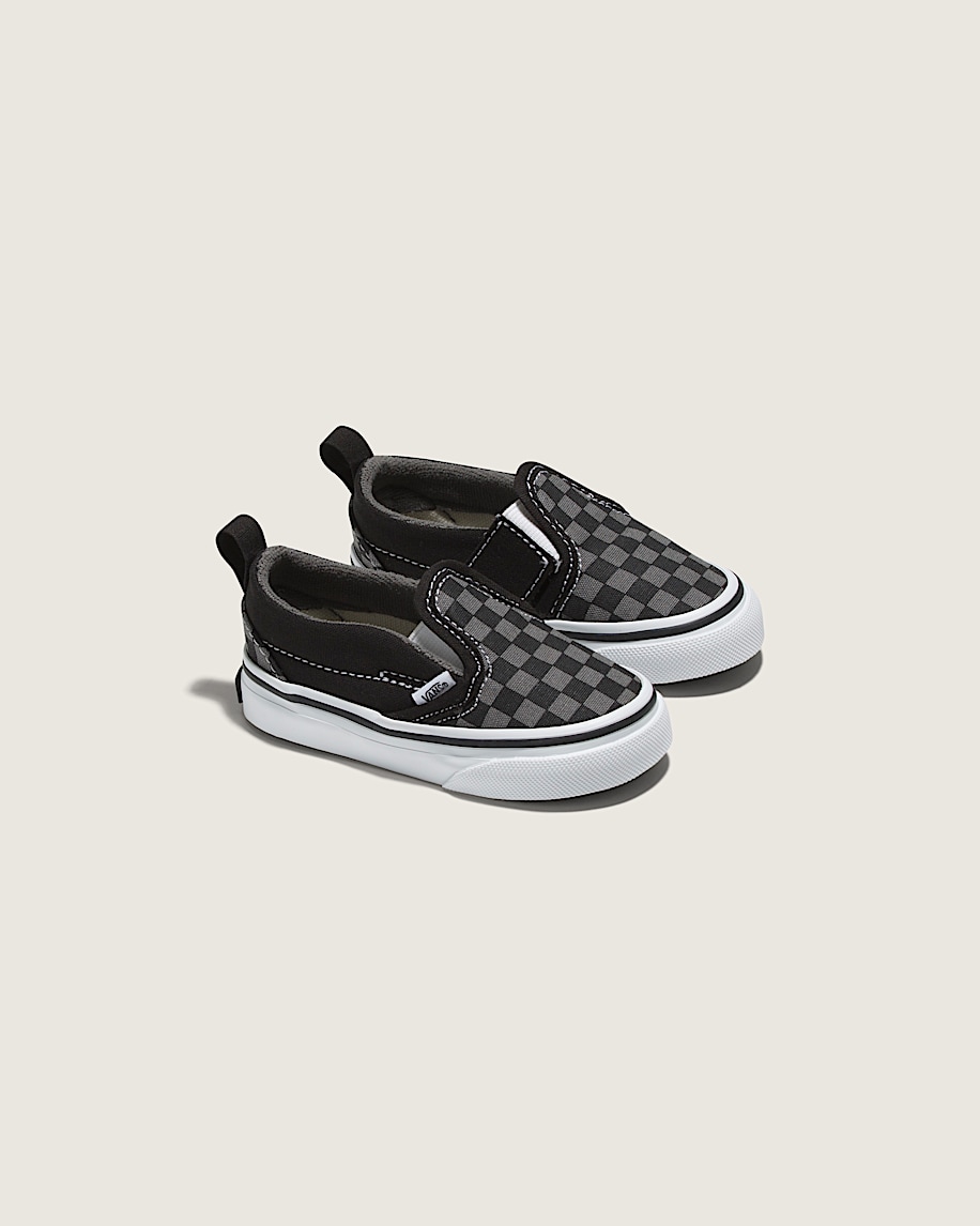 klassiska slip-on v-formade rutiga skor för småbarn