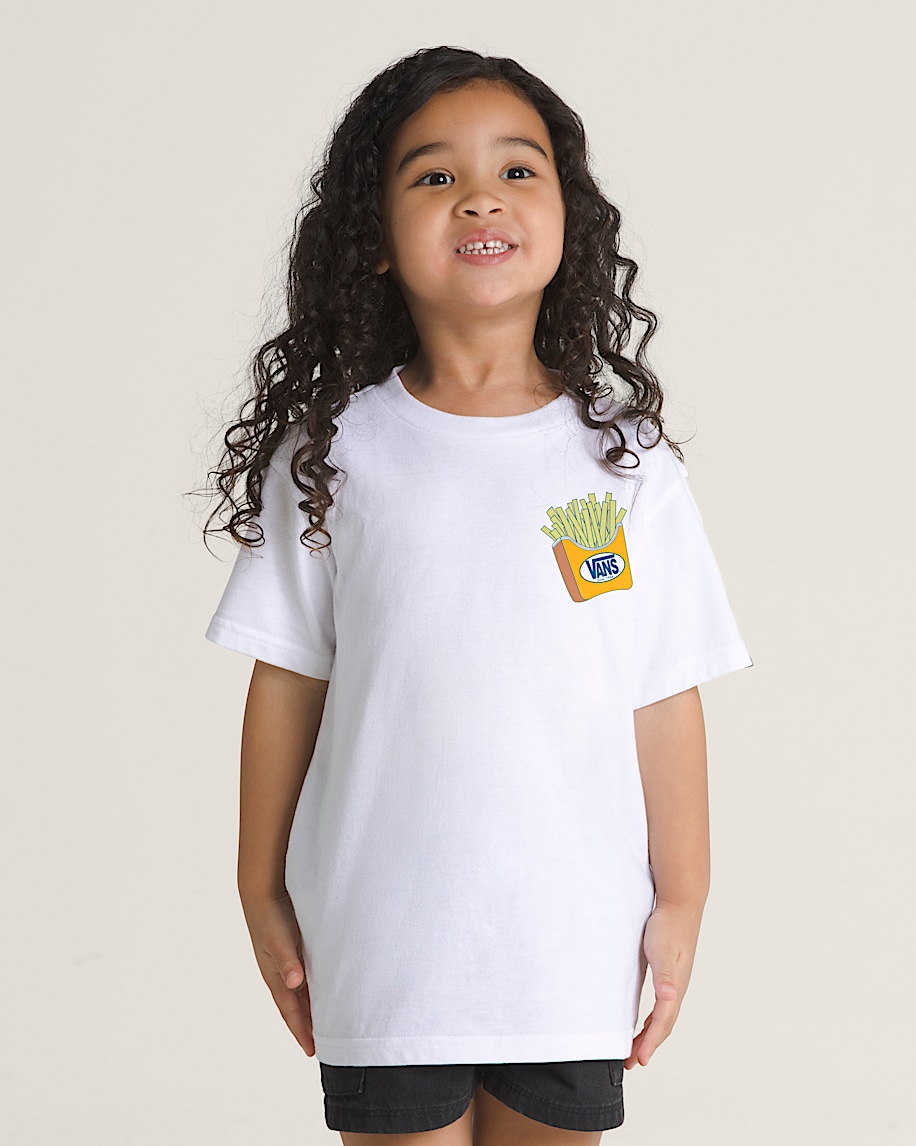 t-shirt för små barn med måltid och hantering